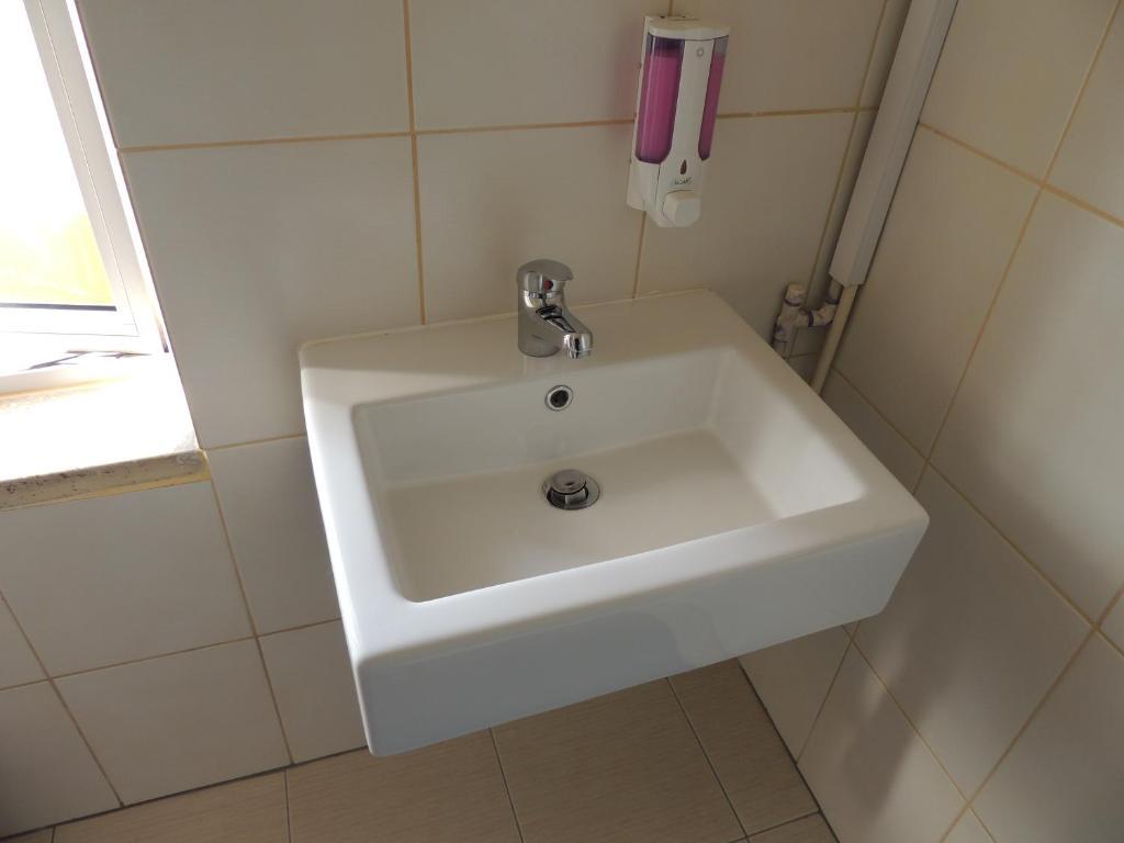 Delphi Hotel Nicosia Szoba fotó
